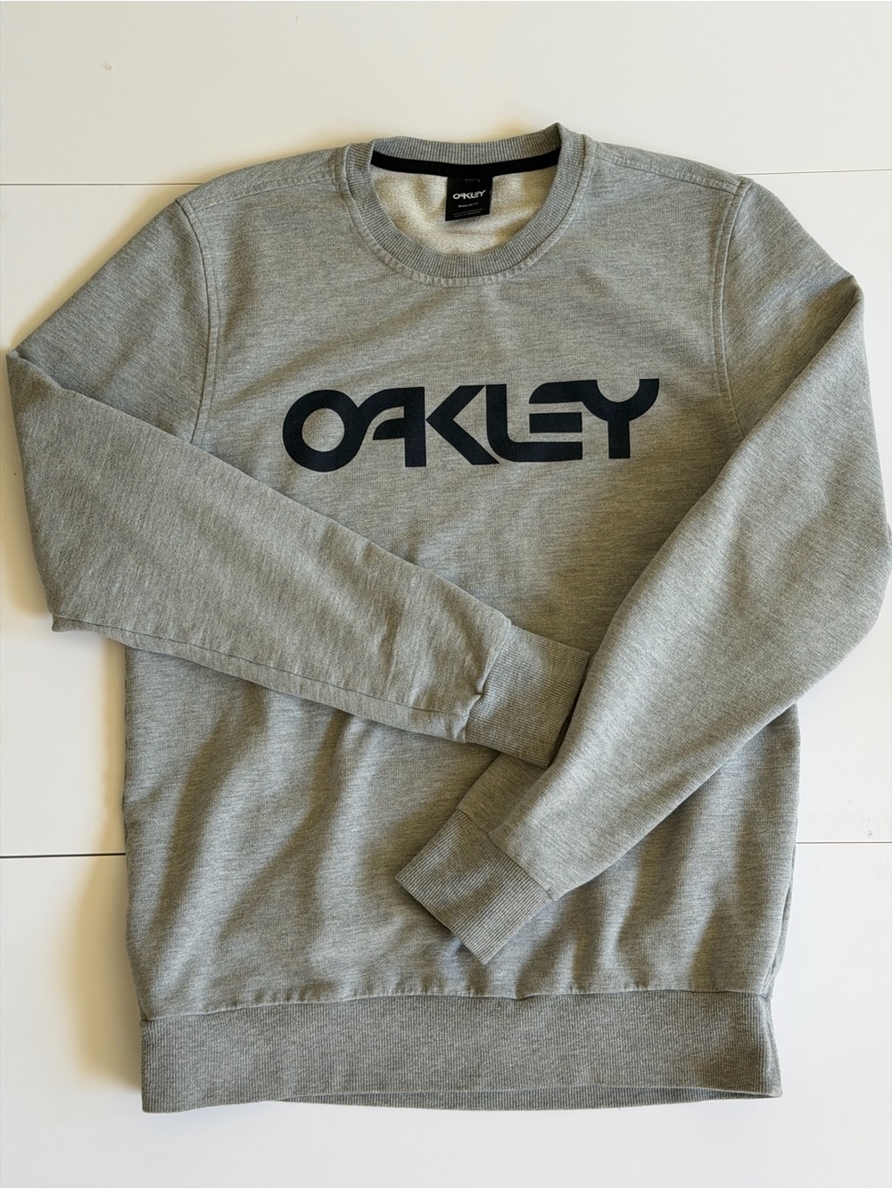 Oakley Men’s Large Gray Logo Crewneck Sweatshirt Regular Fit